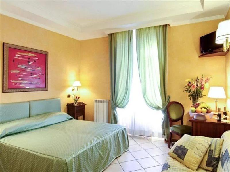 โรงแรมมอนทรีออล ฟลอเรนซ์ ภายนอก รูปภาพ